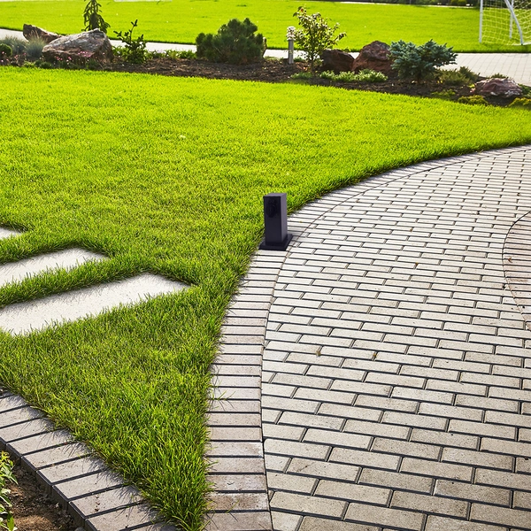 Słupek ogrodowy z gniazdkiem ELECTRIC 20cm gniazdo ogrodowe I